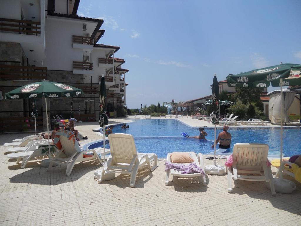 Vm Apartments Robinson Beach Pomorie Kültér fotó