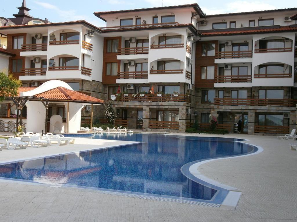 Vm Apartments Robinson Beach Pomorie Kültér fotó